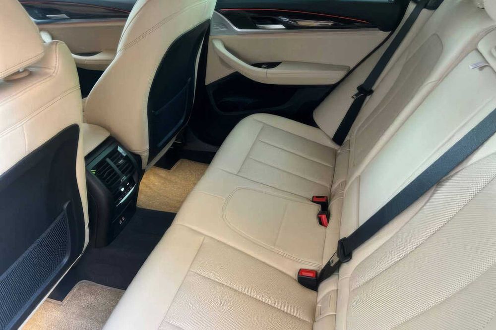 BMW X3 xDrive30i      2024