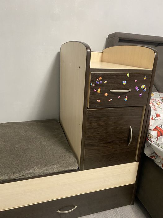 Дитяче Ліжко-трансформер, 3 в 1 кроватка, столик, ліжко.