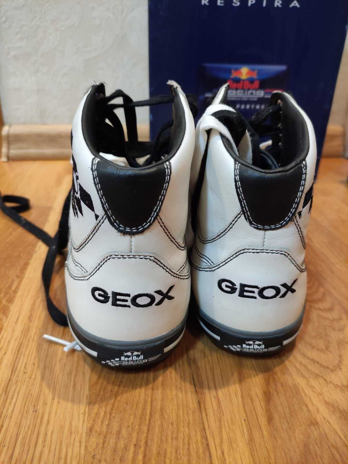 Стильные кожаные ботинки Geox, размер 44, стелька 28 см.