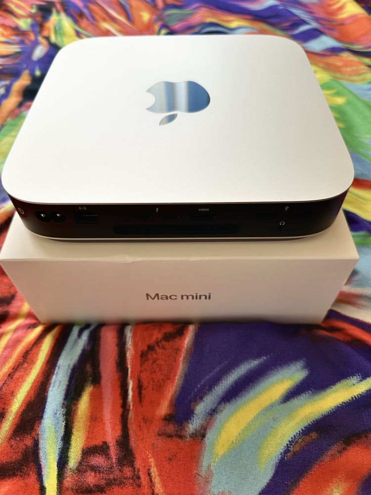 Apple Mac Mini M2, stan igla