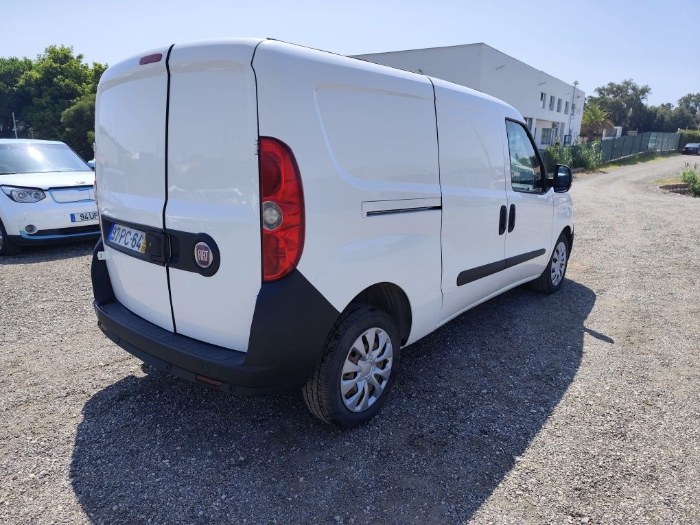 Fiat Doblo 1.6 gasóleo com caixa Fibrada de 2014