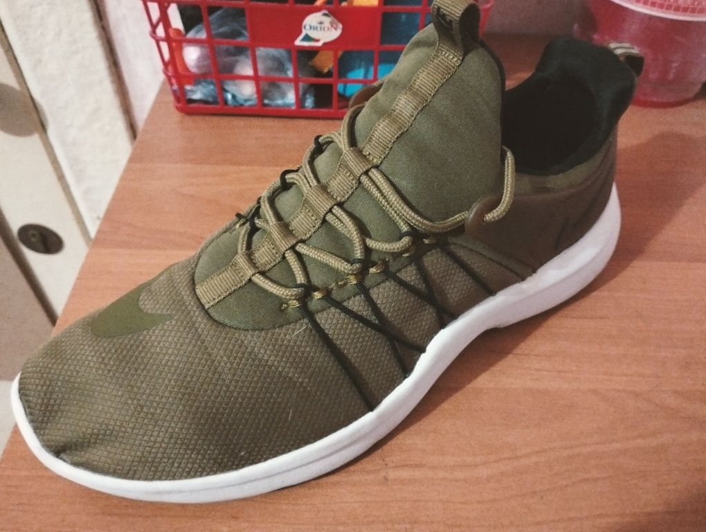 Кросовки Nike 44 стелька 28
