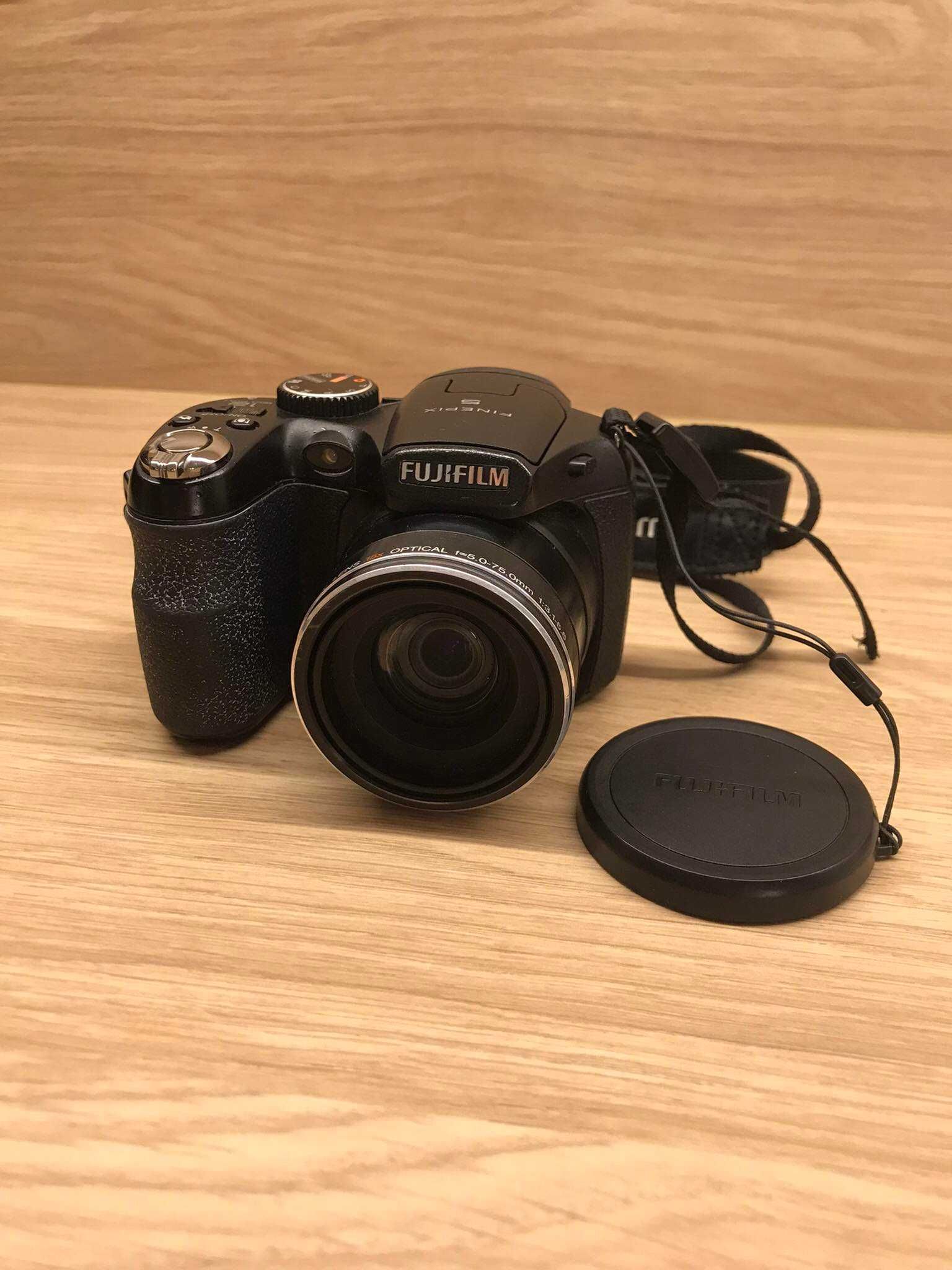 Aparat Fujifilm finepix S1800