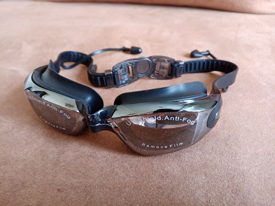 Новые Очки для плавания профи качество с берушами