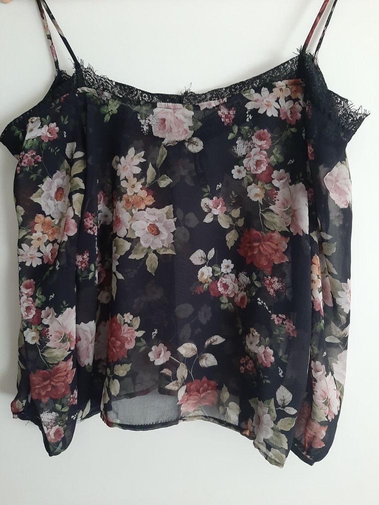 Blusa romântica Stradivarius