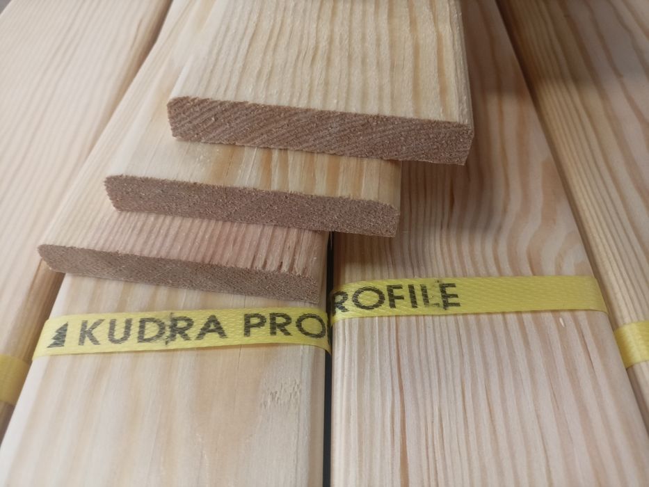 Opaska drzwiowa sosnowa 15x80 dł. 2,50m