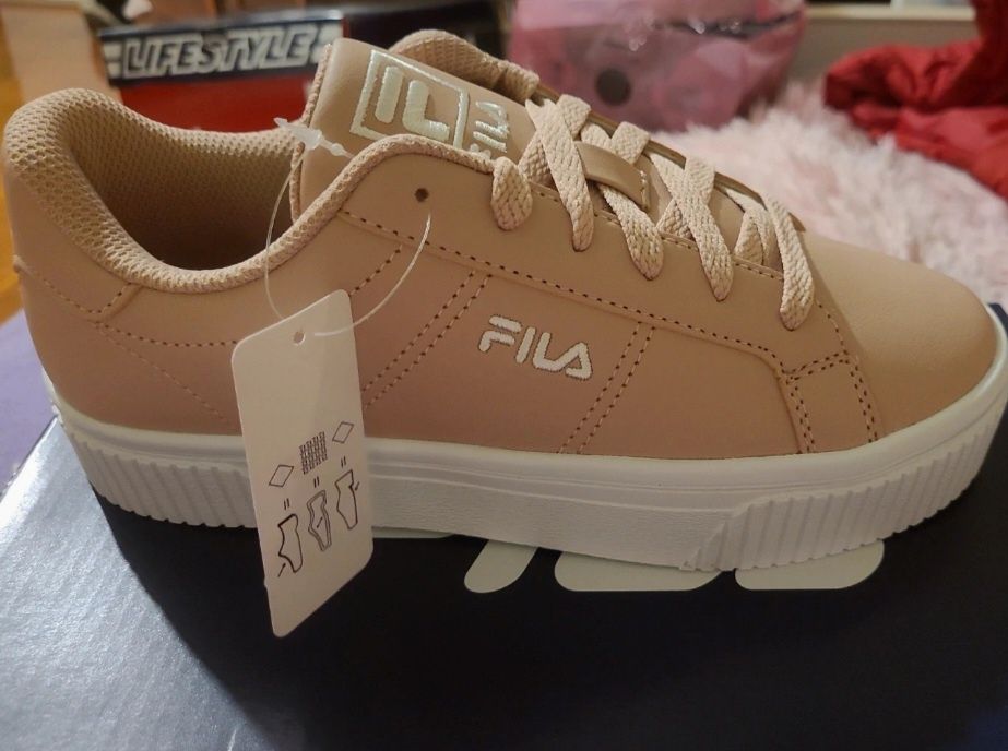 Buty damskie marki Fila rozmiar 36