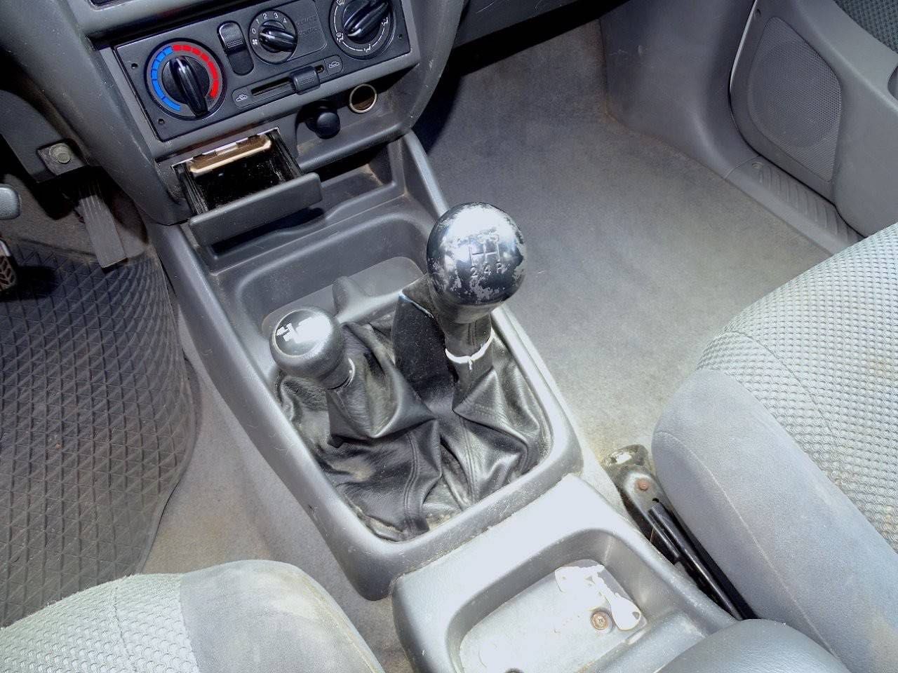 Mazda
Série B Cabine Dupla 4WD