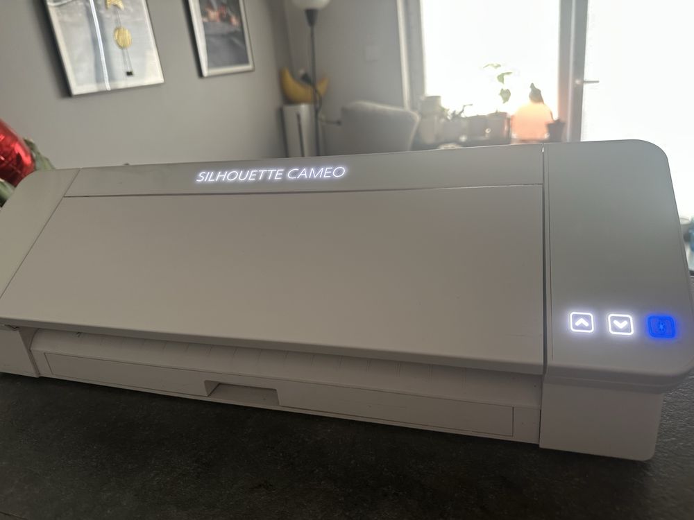 Silhouette Cameo 4