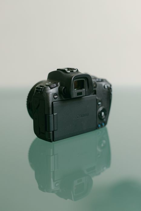 Canon EOS R c/ adaptador
