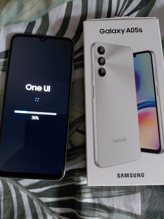 Samsung A05s bialy