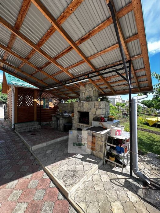 Продам шикарний будинок у місті, можливе РОЗТЕРМІНУВАННЯ