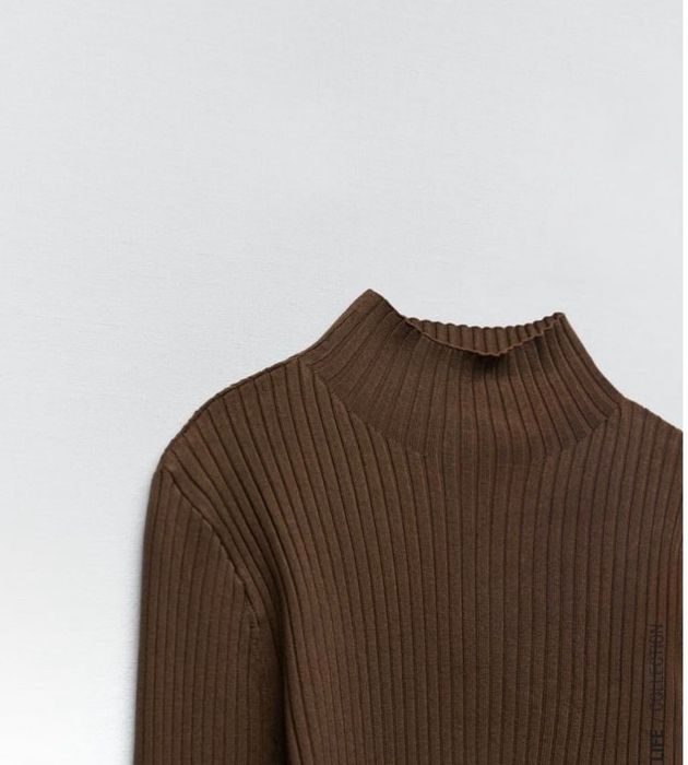 Жіночий гольф ZARA