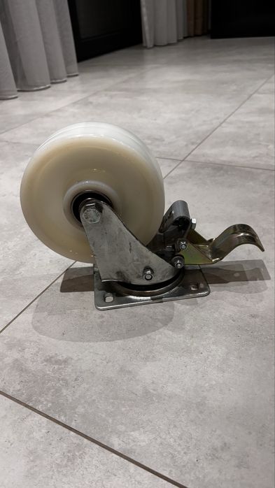 Koło poliamidowe Zabi 160x50 mm w obudowie skretnej z hamulcem