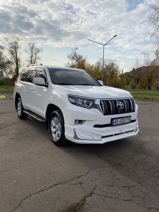 Шикарный автомобиль на вашу свадьбу,выписку из роддома авто, аренда