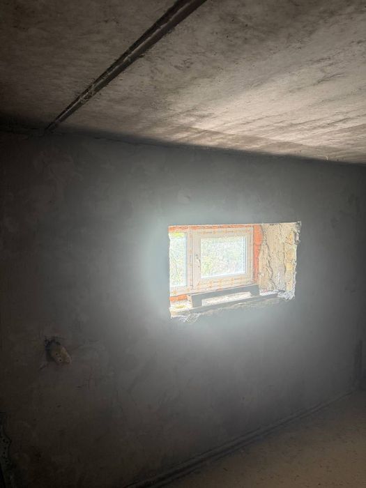 Продається недобудований 3-пов. будинок в м. Корсунь-Шевченківський