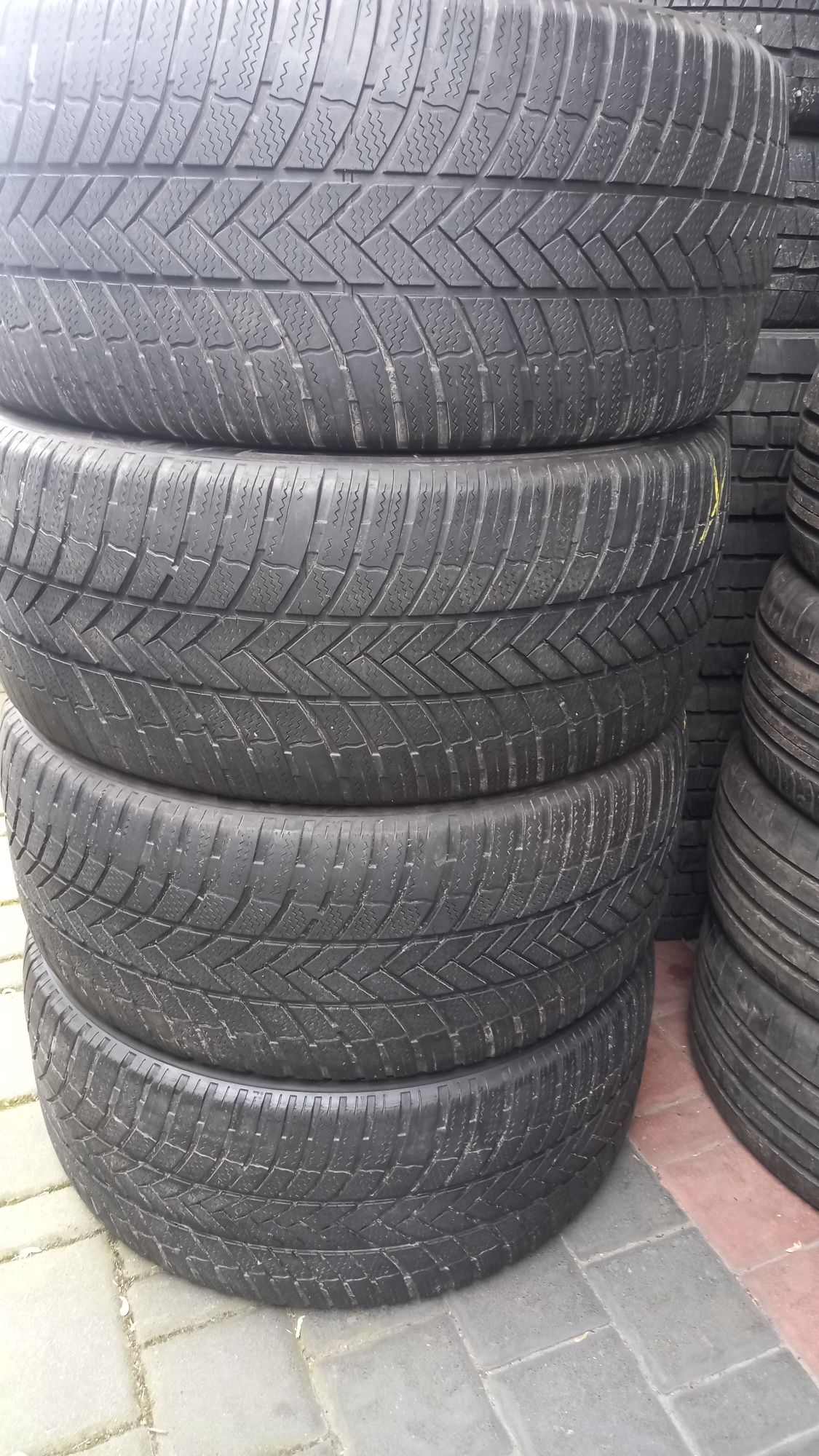 Opony Zimowe Bridgestone Blizzak 285/40/21  4520rok