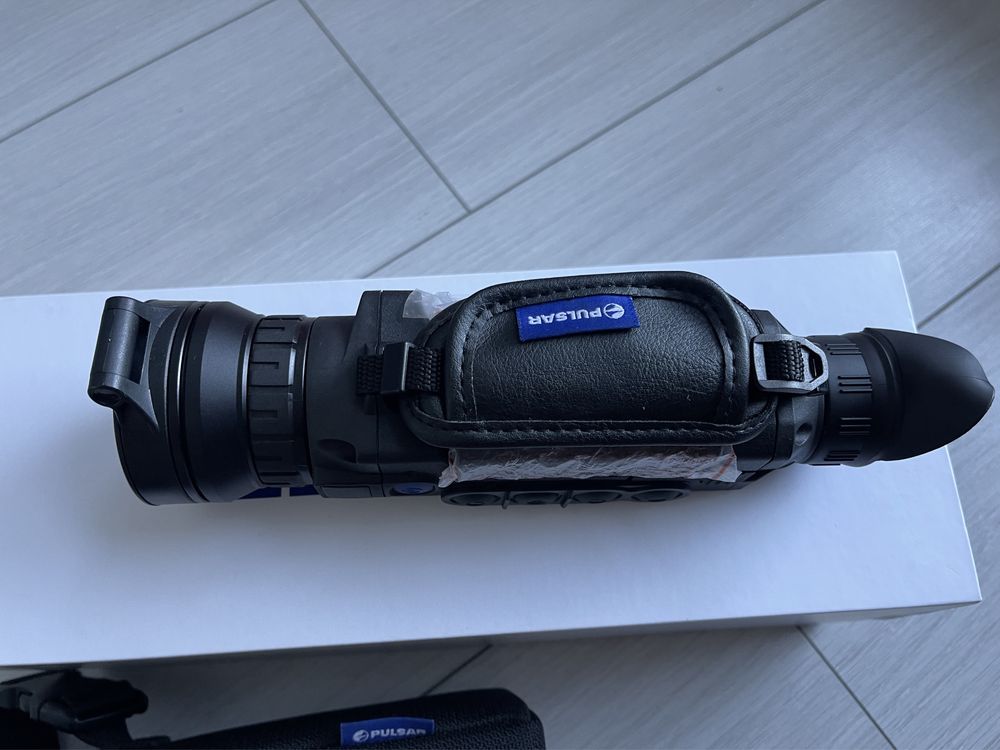 Тепловізор Pulsar Helion 2 XQ50F 1800м