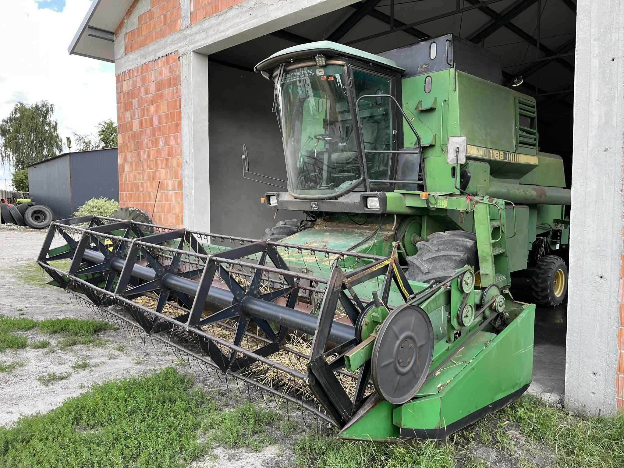 Kombajn massey ferguson 38 John Deere 1188 Sieczkarnia