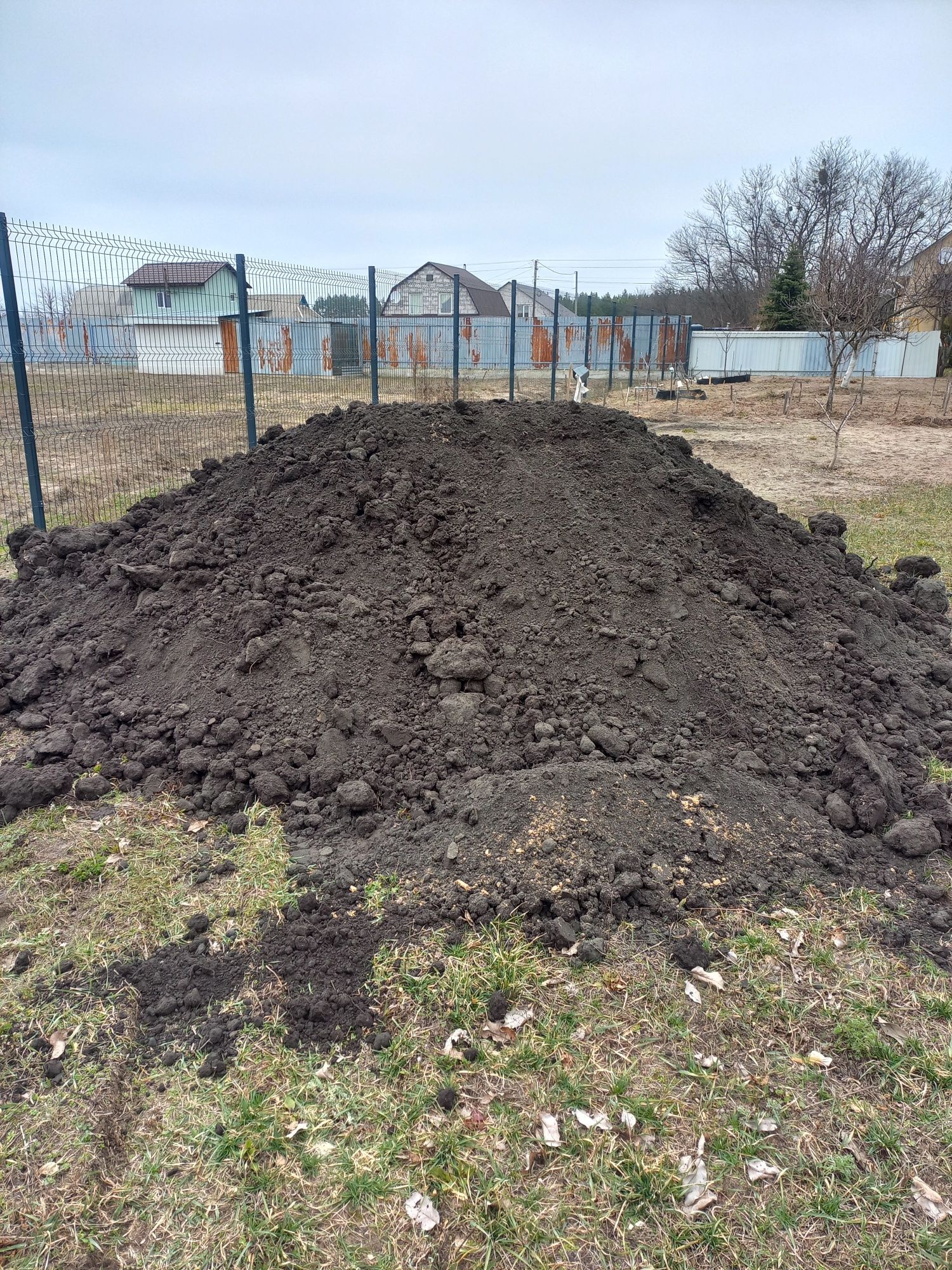 Доставка чорнозем пісок щебінь перегній