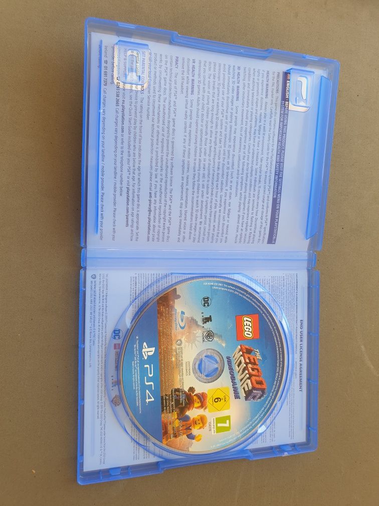 Jogos PS4 - evolve.  Lego movie 2. Lego worlds