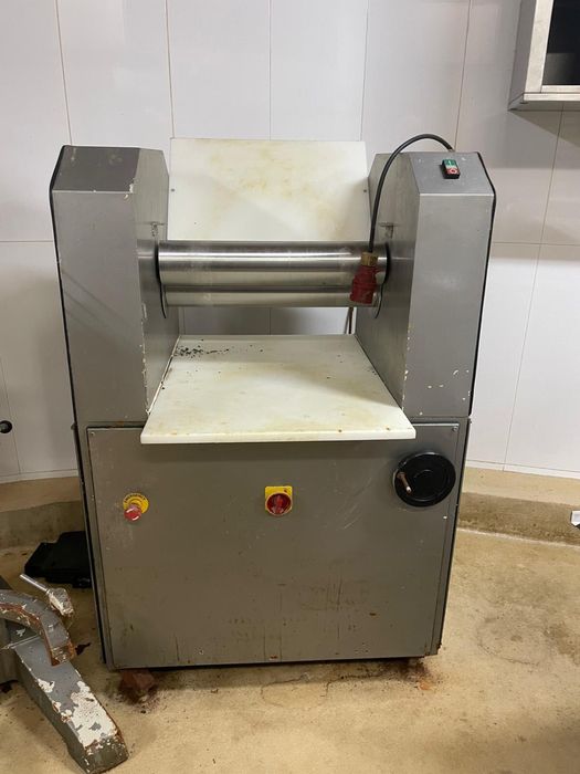 Maquinas de padaria / pastelaria para venda…