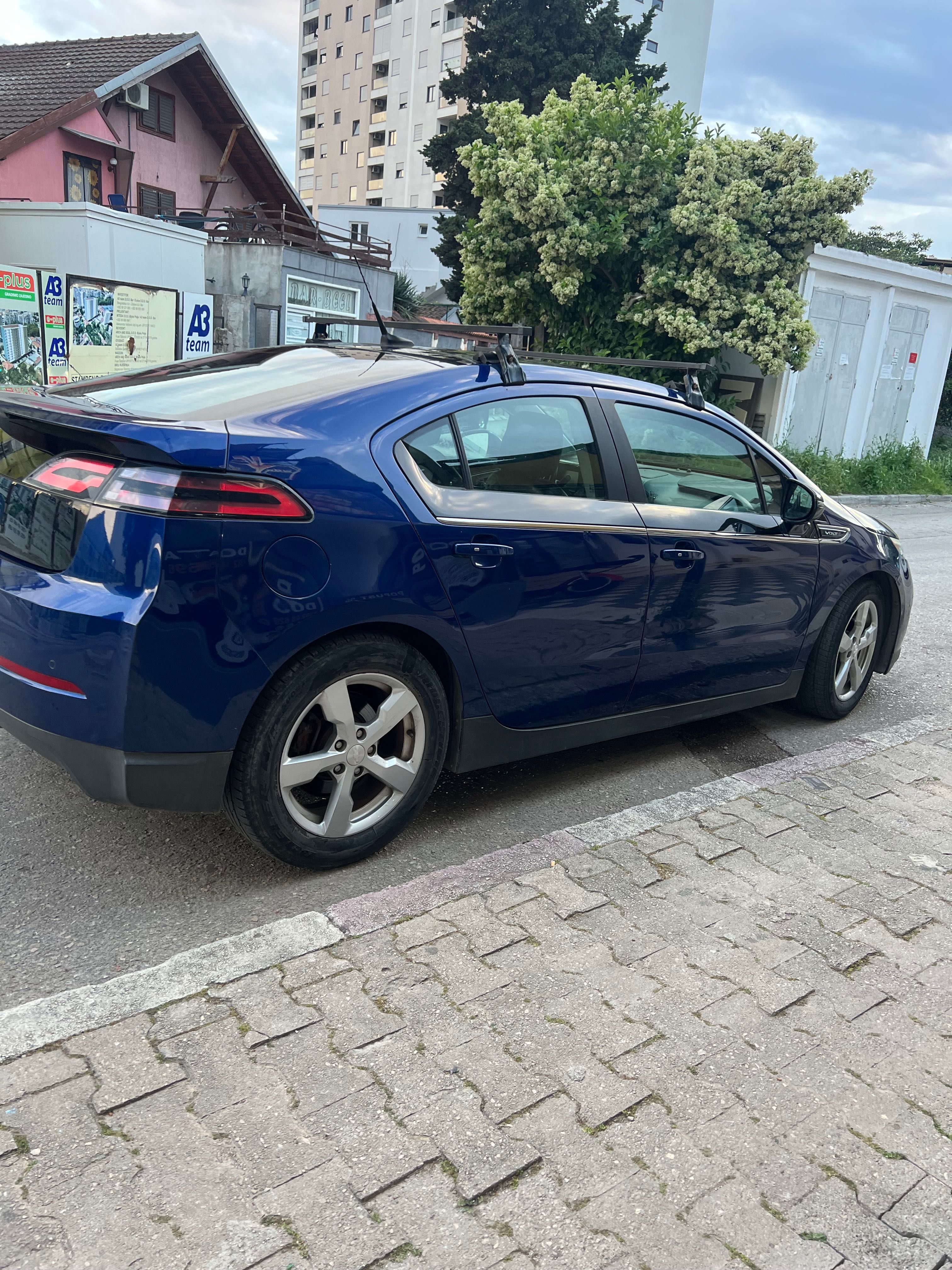 Chevrolet Volt плагин гибрид