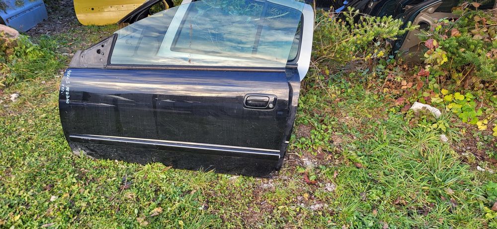 Astra H  Bertone 3 D Gołe Drzwi  lewe lub Prawe Z20R szyba Zamek Winda