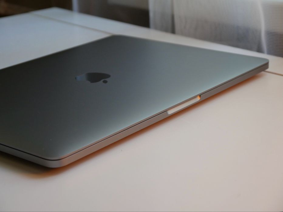 MacBook Pro 2020 | i5/16/512 | 92% Акб!