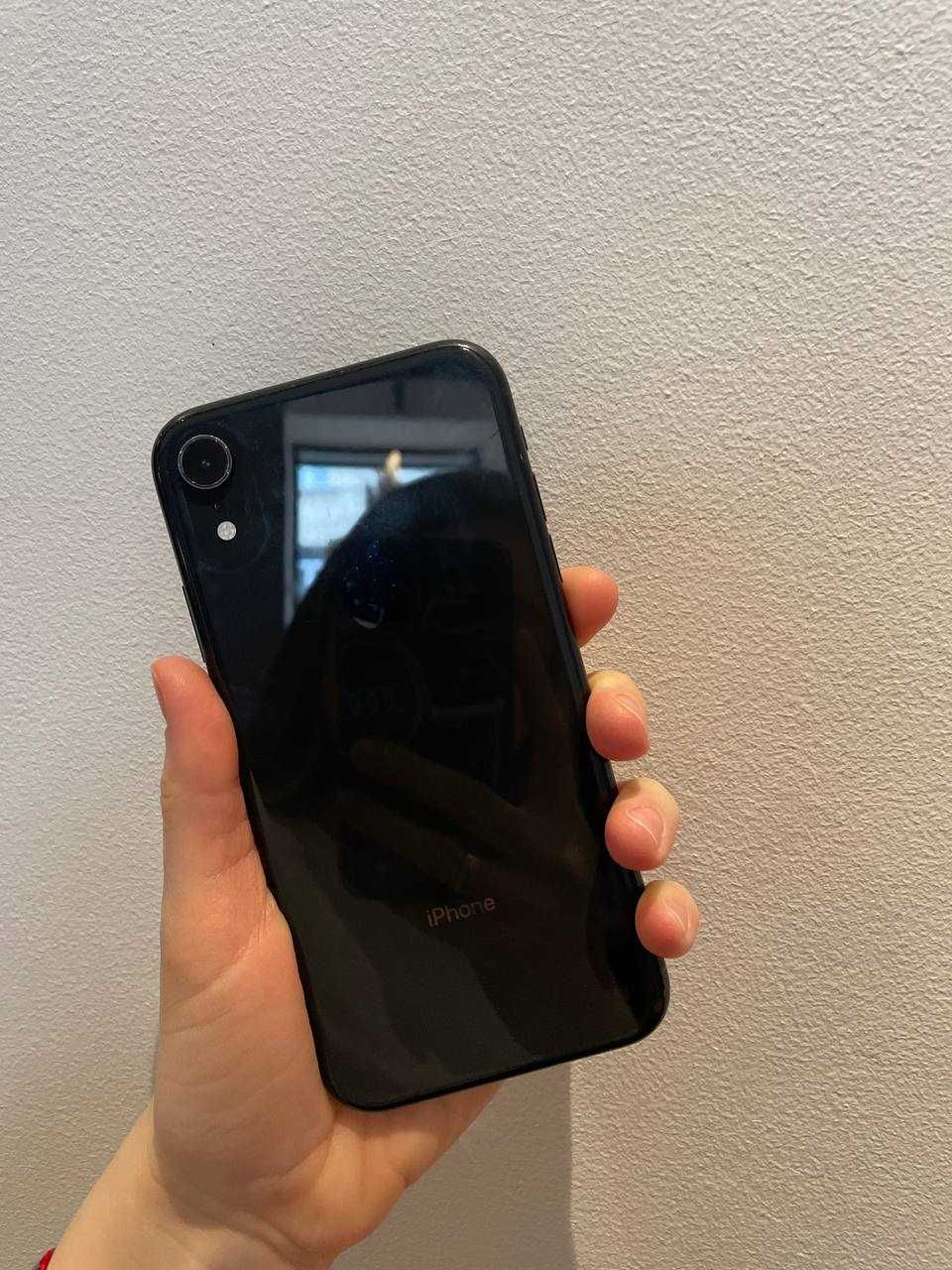 Iphone XR 64 gb б/у