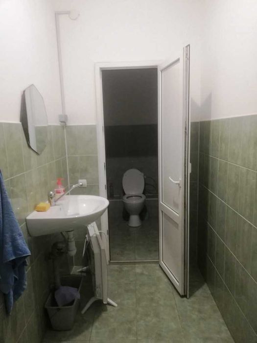 Продам діючу базу в місті Вінниця.