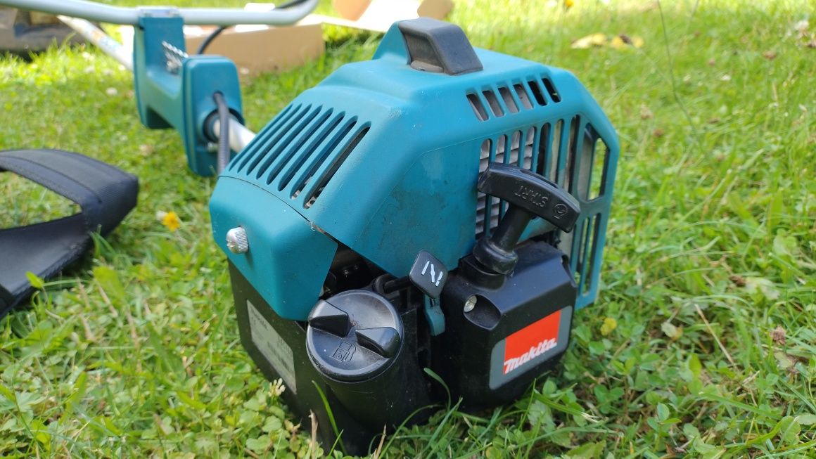 Kosa spalinowa Makita DBC 400 2.4 K.M, Profesjonalna
