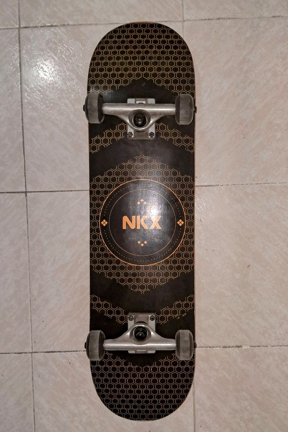 Skates novos – NKX e Enuff Skateboards