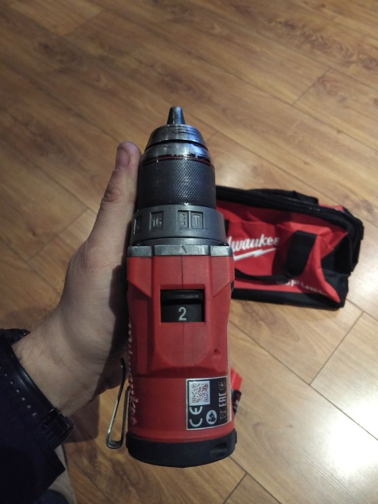 Milwaukee M12 FPD (6,0ah + 2,0ah)