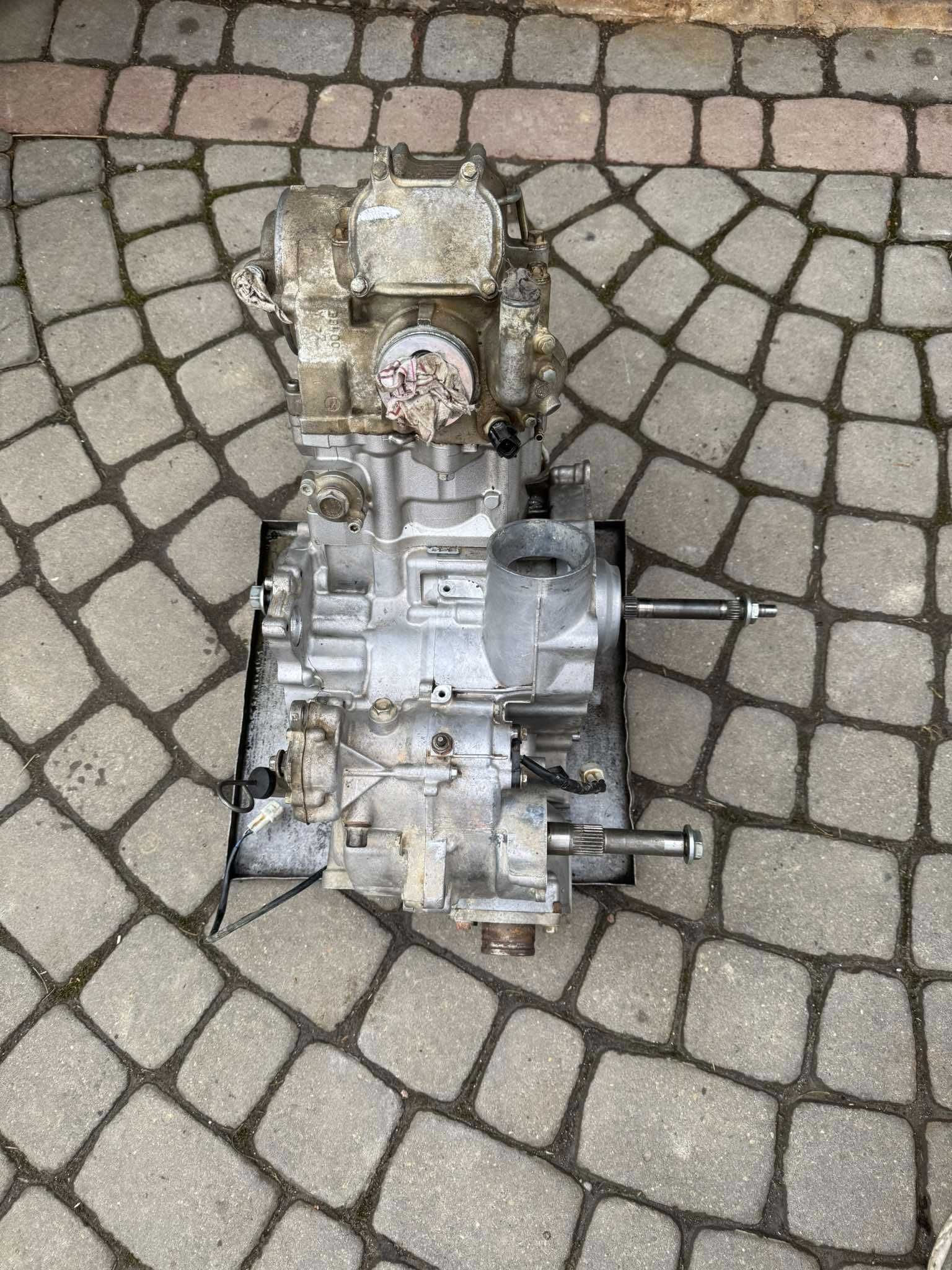 silnik wal glowica skrzynia cylinder yamaha yfm 700 grizzly 2007 rok