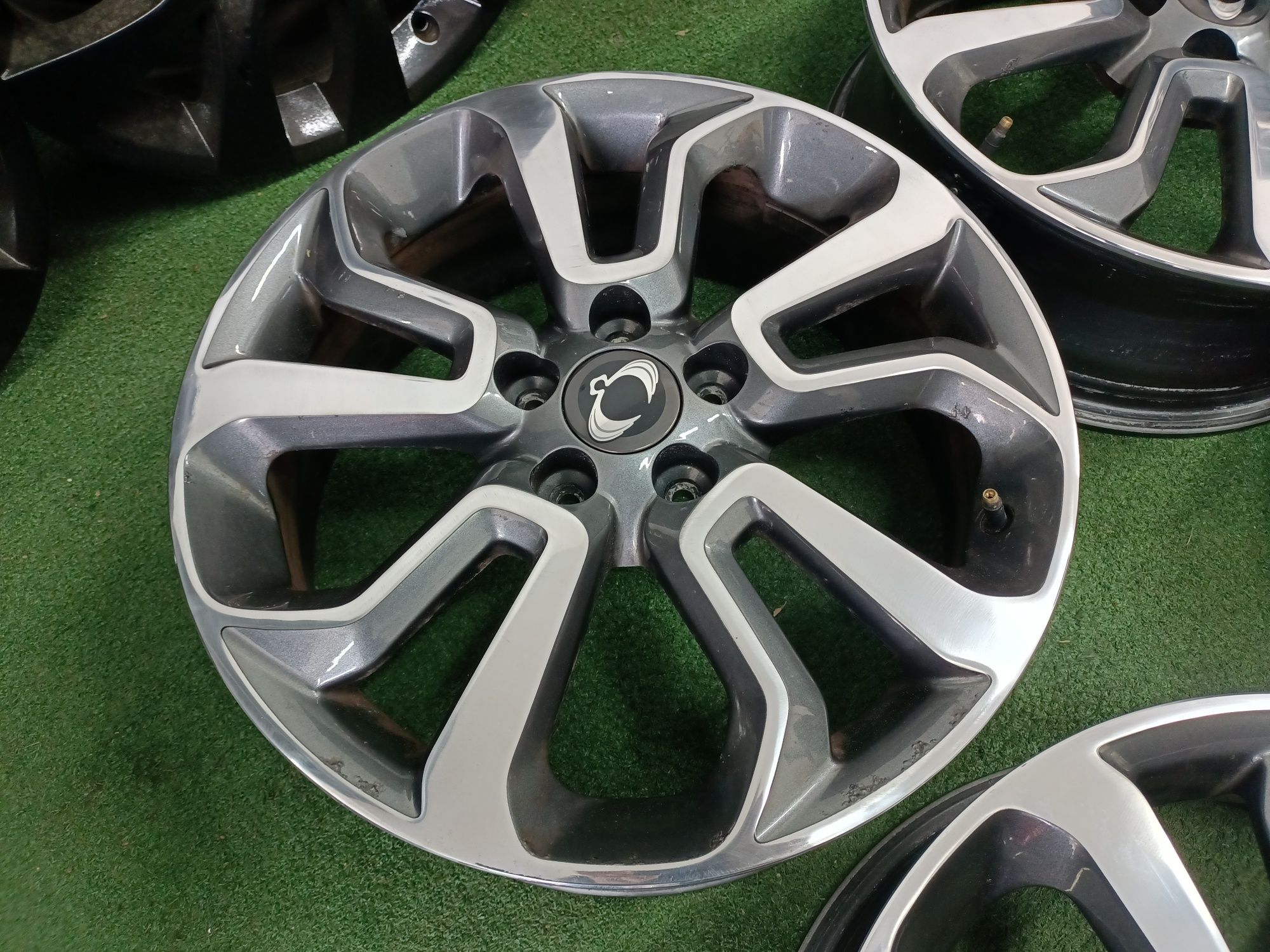 18" felgi 5x112 et45,5 Oryginalne Ssang Yong Wysyłka