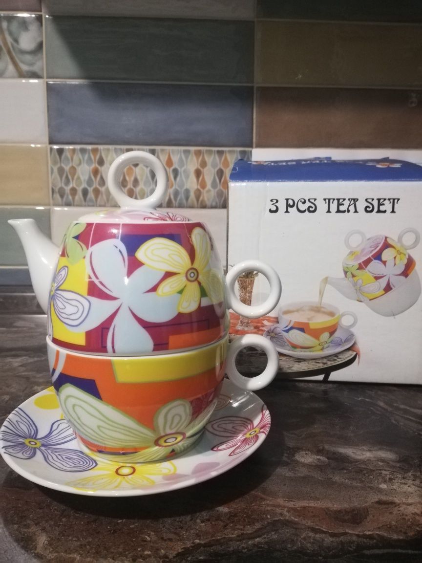 Чайный набор для одного из трех предметов