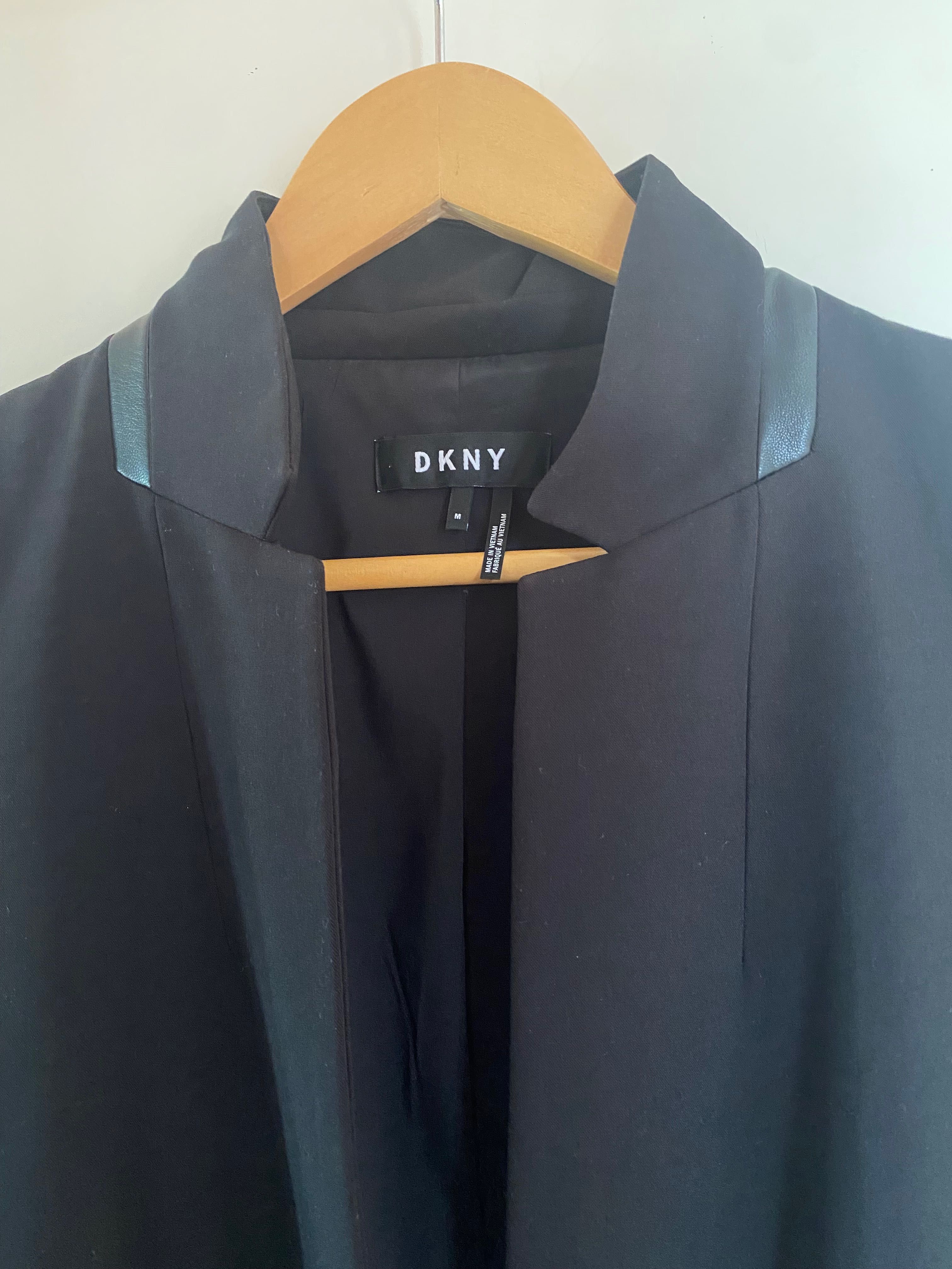 Продам Пиджак DKNY