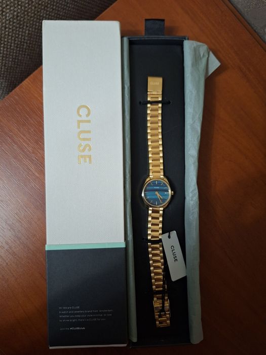 Годинник жіночій GLUSE