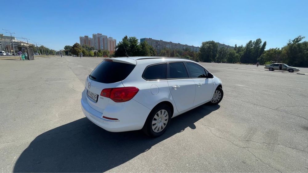 Opel Astra J  Sports Tourer