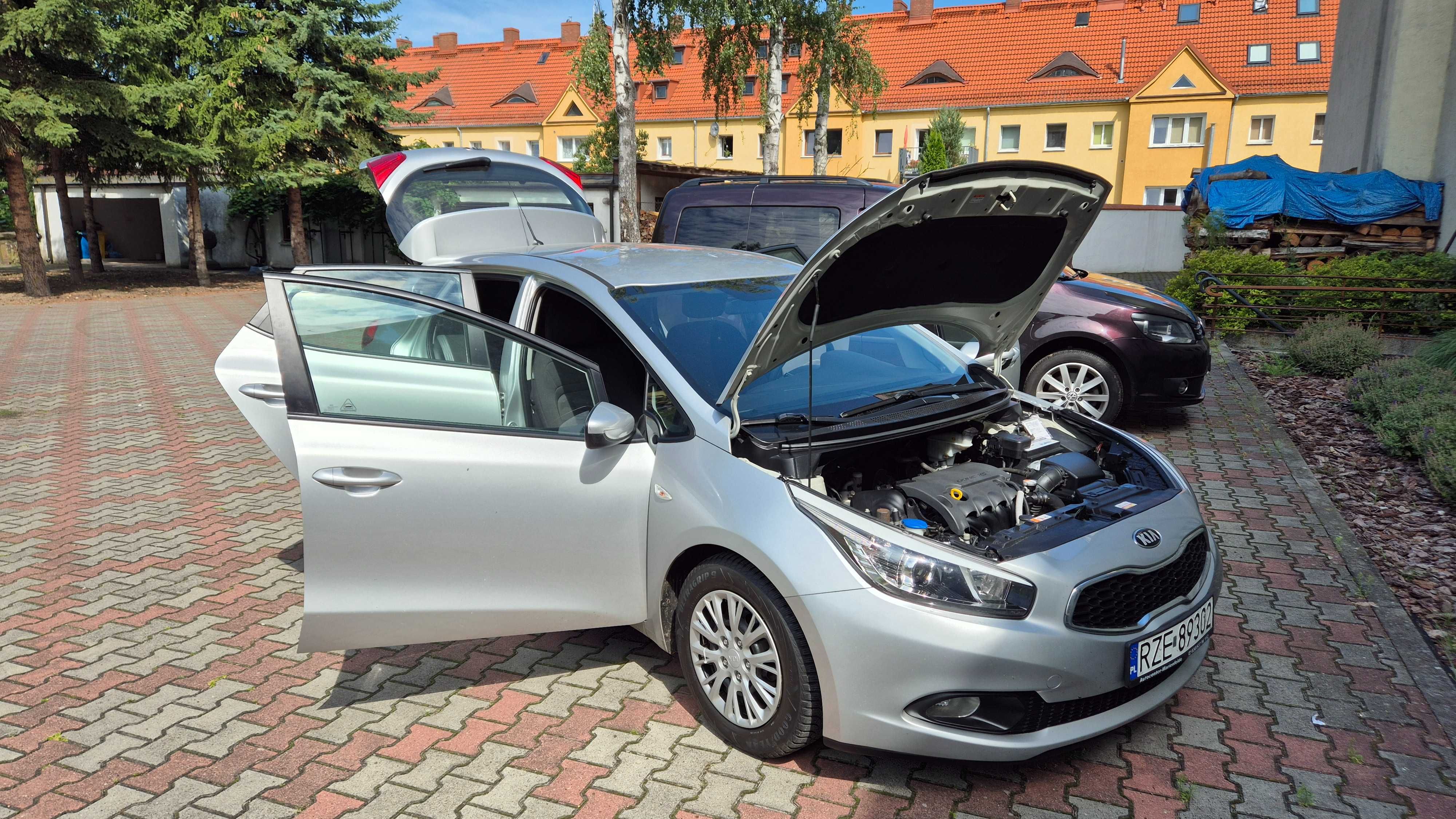 Kia Ceed-II 1.4i 16V benzyna 2014 rok