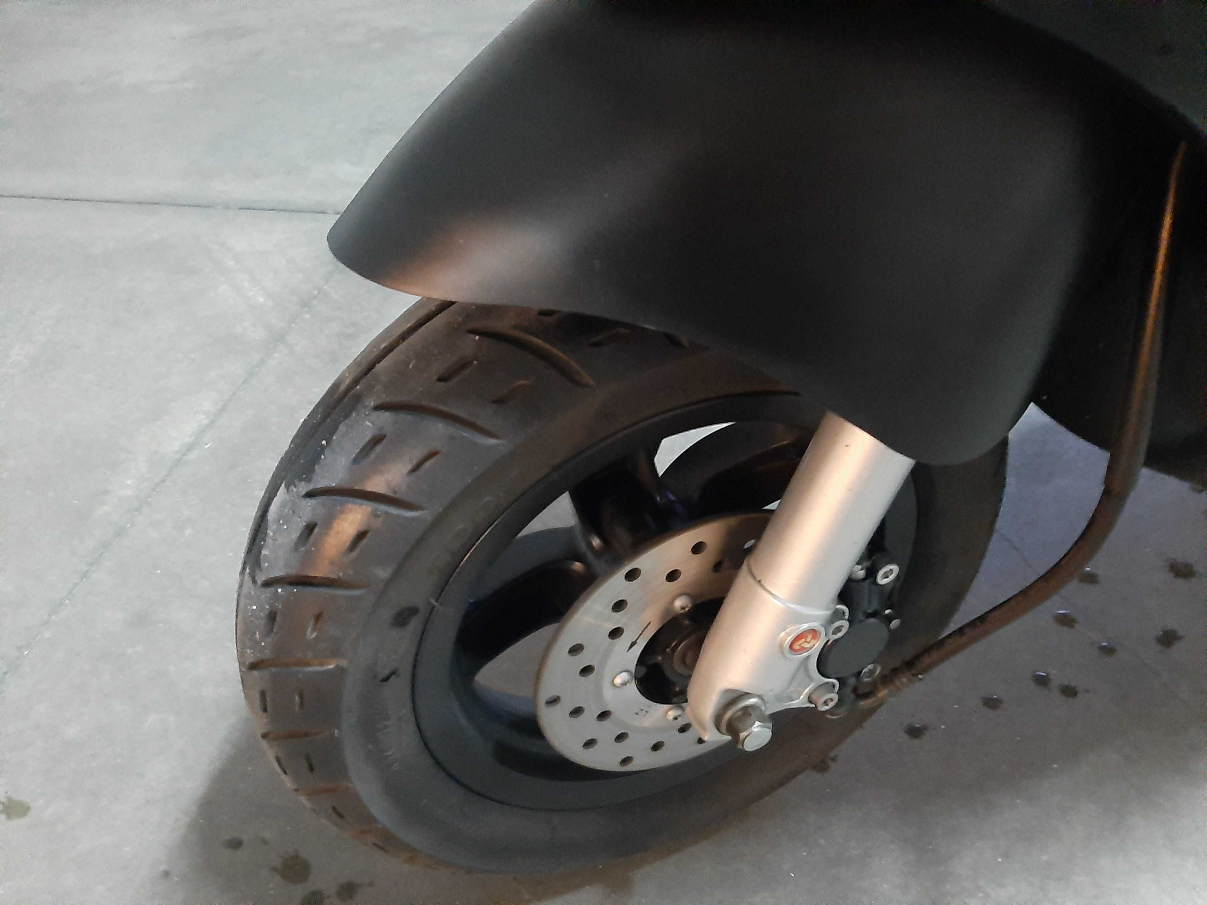 Scooter Piaggio Zip 2T