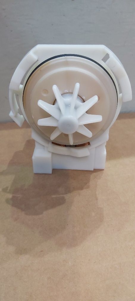 Bomba água maq. Loiça