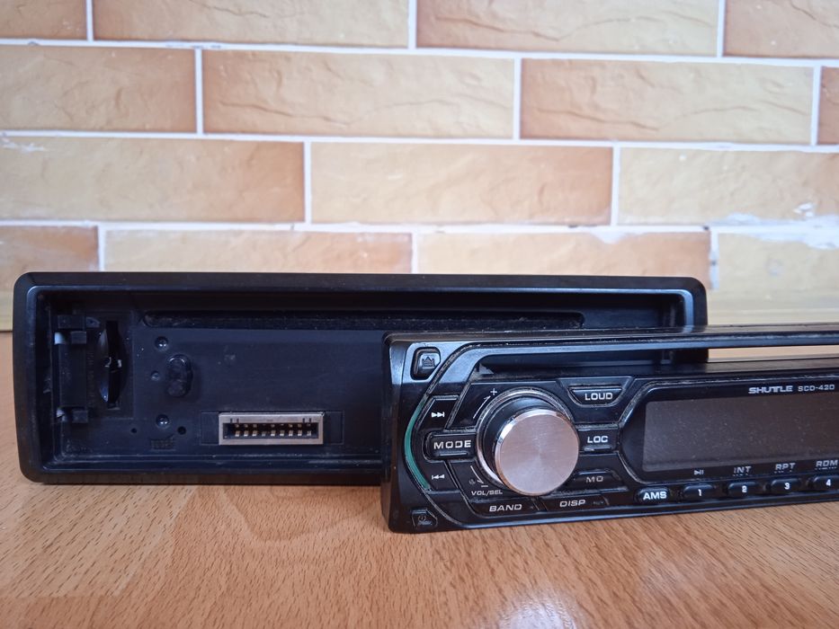 Магнітола SHUTTLE