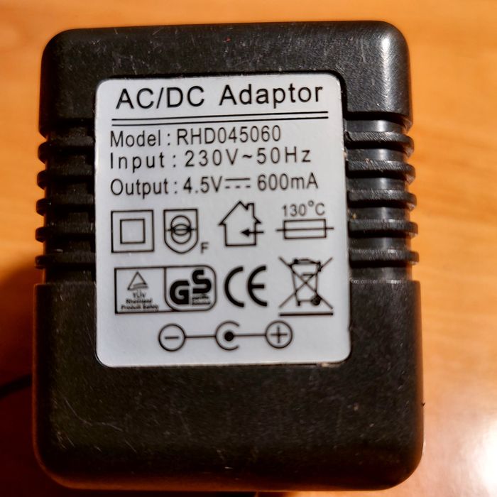 Ładowarka ac dc 4,5 volt 600mA