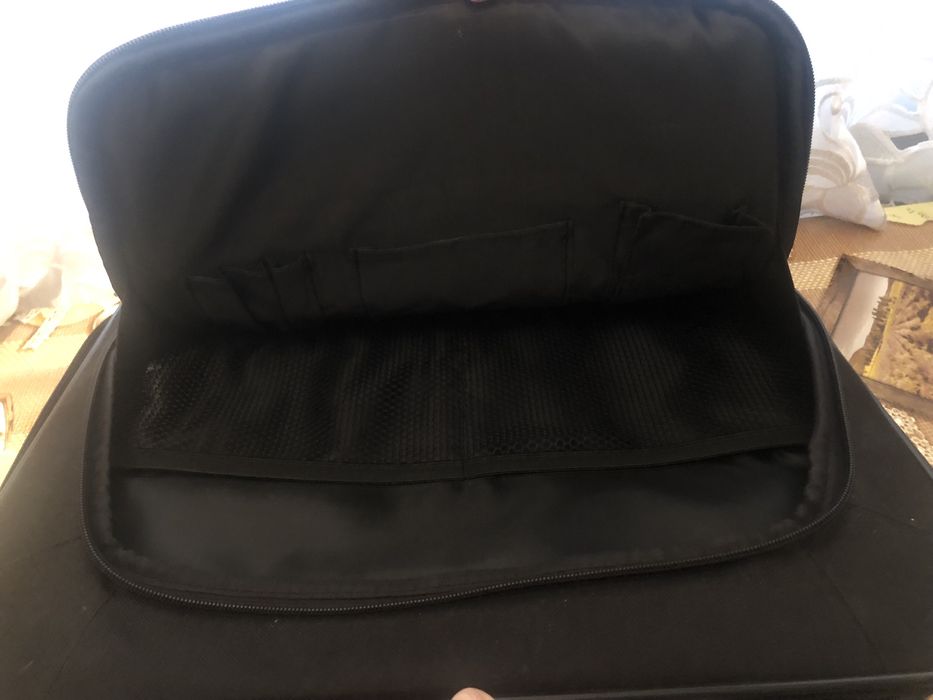 Сумка для ноутбука 15–17” — містка, в чудовому стані