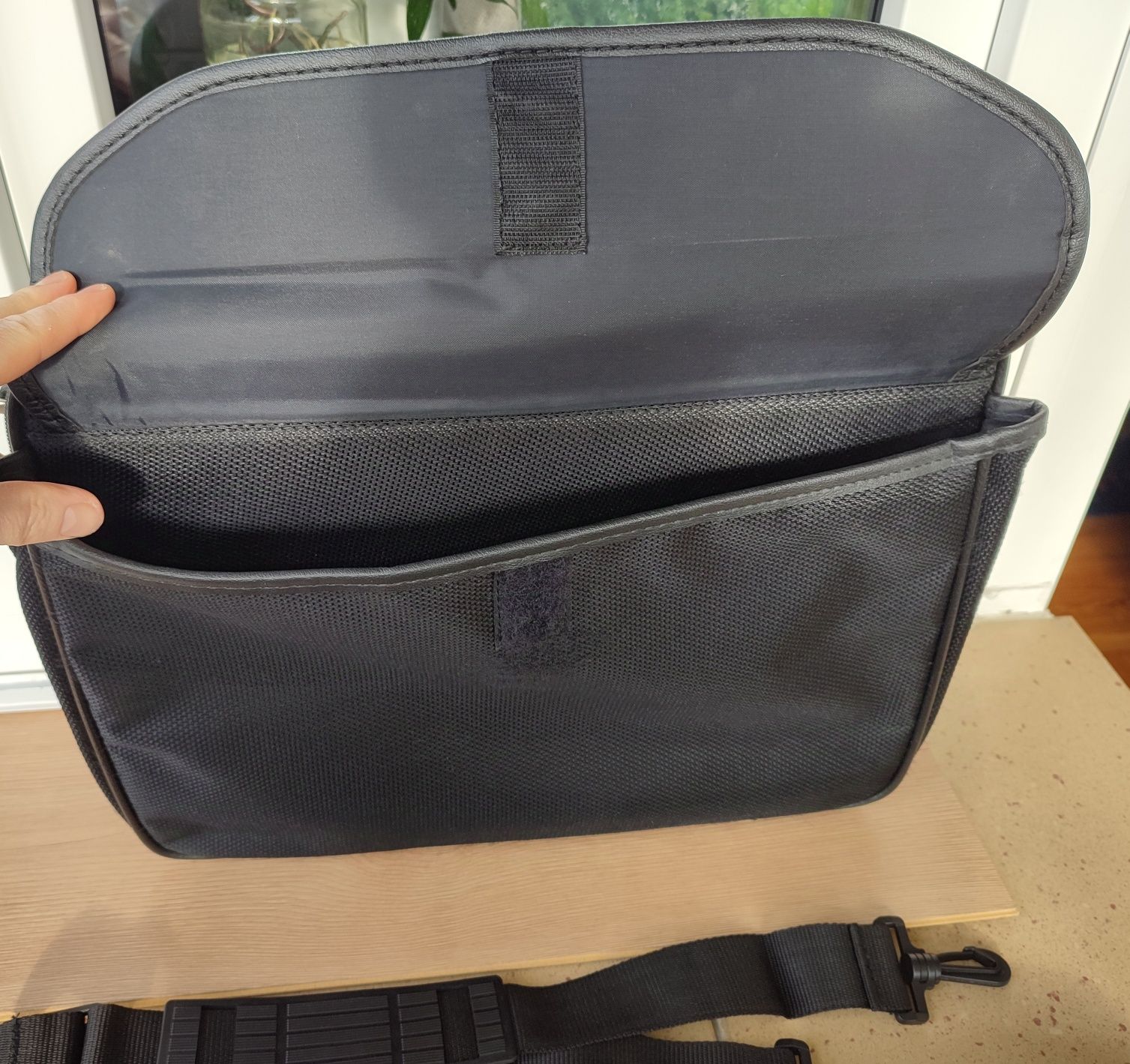 Torba na laptopa Samsonite, nowy pasek, wygodna rączka, organizer