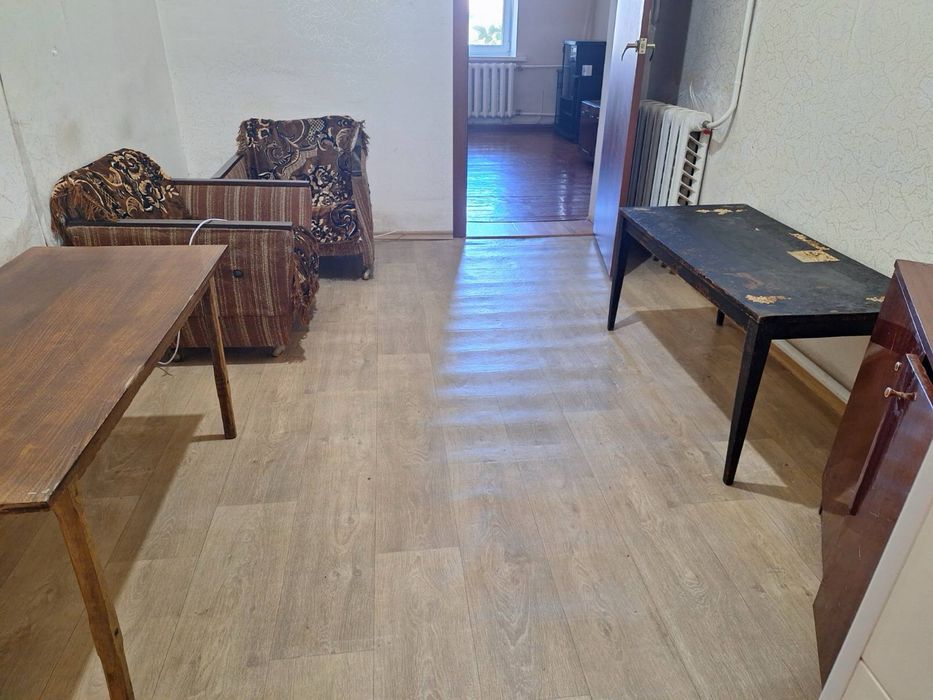 Здам пів будинка