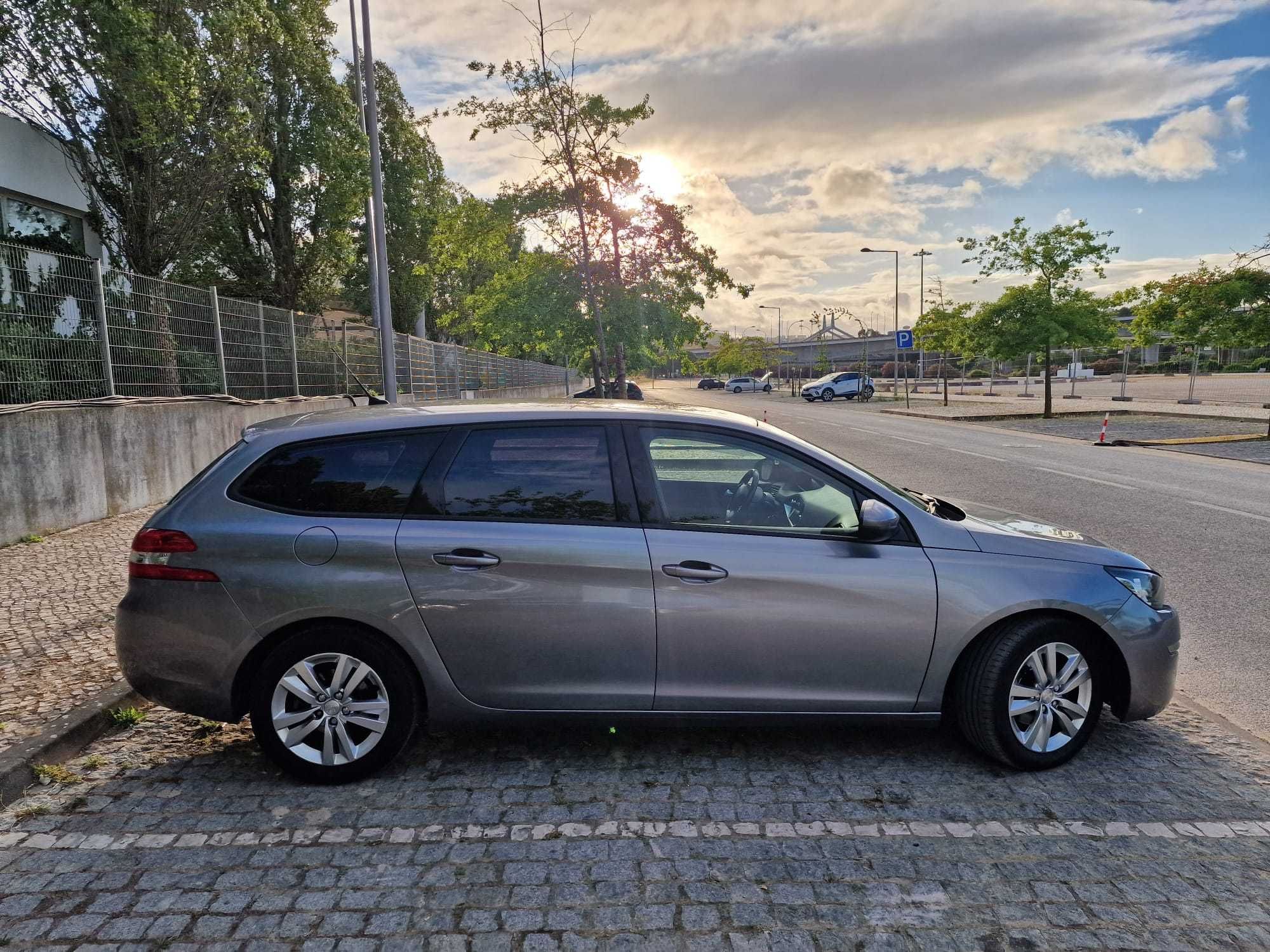 Peugeot 308 SW 1.6 BlueHDi cinzenta