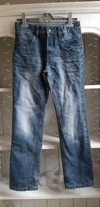 Spodnie jeansy C&A na podszewce. Rozmiar 152cm. Stan bdb.